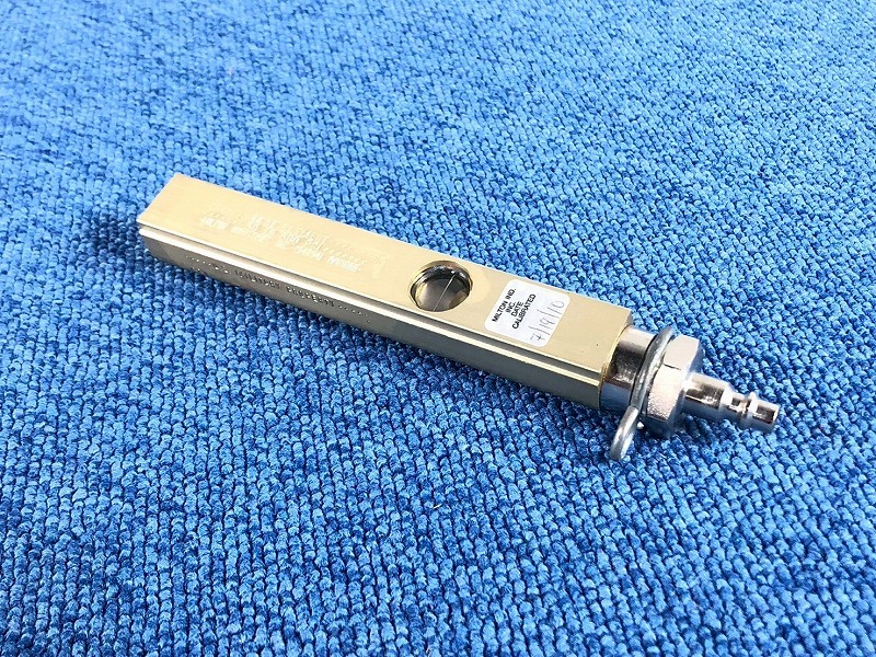 【米軍放出品】高圧タイヤゲージ 空気圧ゲージ エアゲージ 50-600psi MILTON 1066 整備 メンテナンス (コンパクト) BD2OK-W#25拍卖