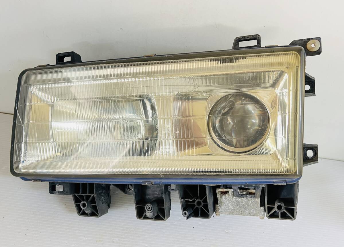 G3028N 純正 三菱 ふそう スーパーグレート ディスチャージ ヘッドライト 左側 助手席側 点灯確認済 W3T13871 拍卖