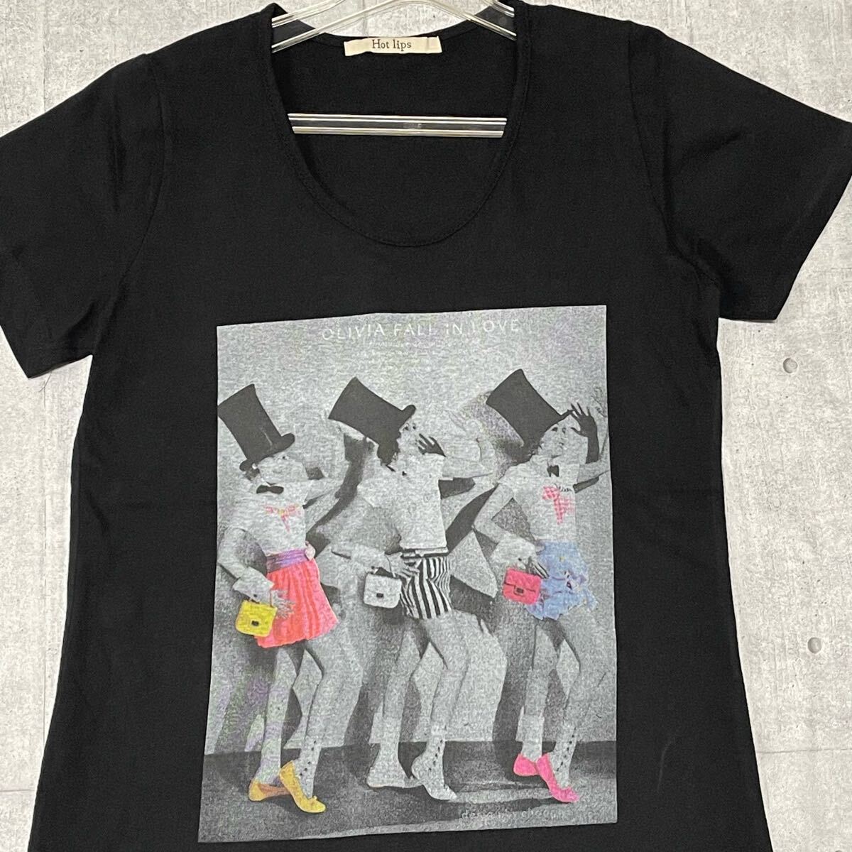 美品 HOT LIPS 半袖Tシャツ Tシャツ フォトプリント ホットリップス OLIVIA FALL IN LOVE ハイデザイン USA古着 レディース YL1894拍卖