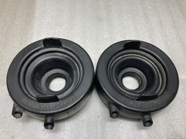 ヘッド ライト ゴム バルブ カバー 2個 セット ミニカ H42V ミツビシ MR549850 STANLEY 907-35200拍卖