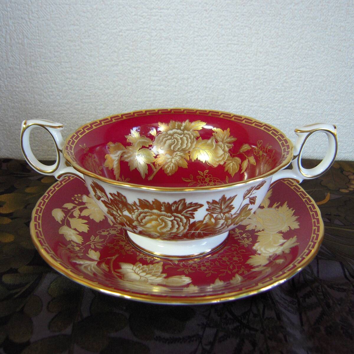 稀少 Wedgwood ウェッジウッド 高級シリーズ トンキン ルビー ダブルハンドル カップ&ソーサー Tonquin Ruby ヴィンテージ拍卖