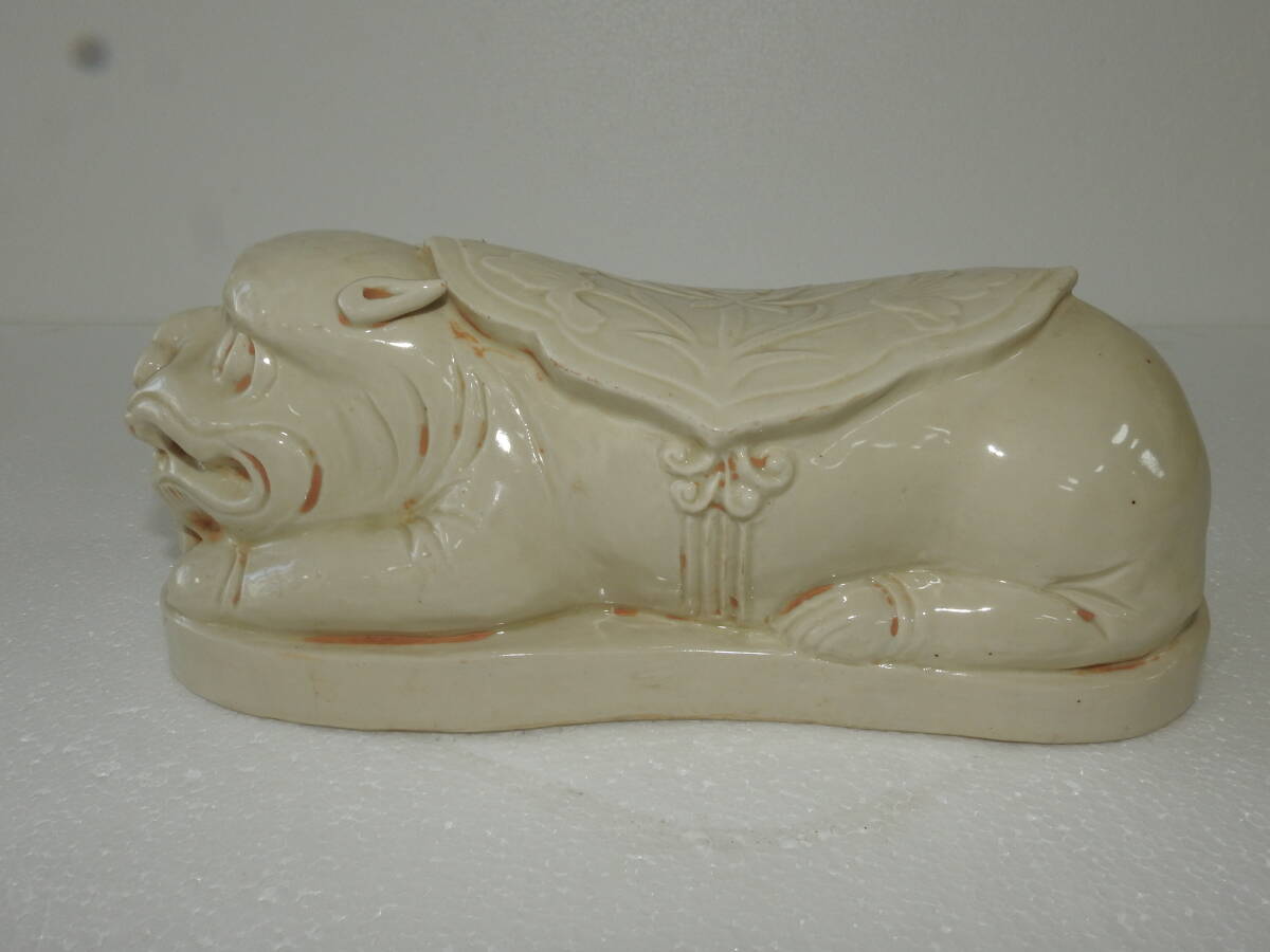 ■中国古玩 唐物 宋代 定窯 白磁 刻花獣枕 時代物 極上品■拍卖