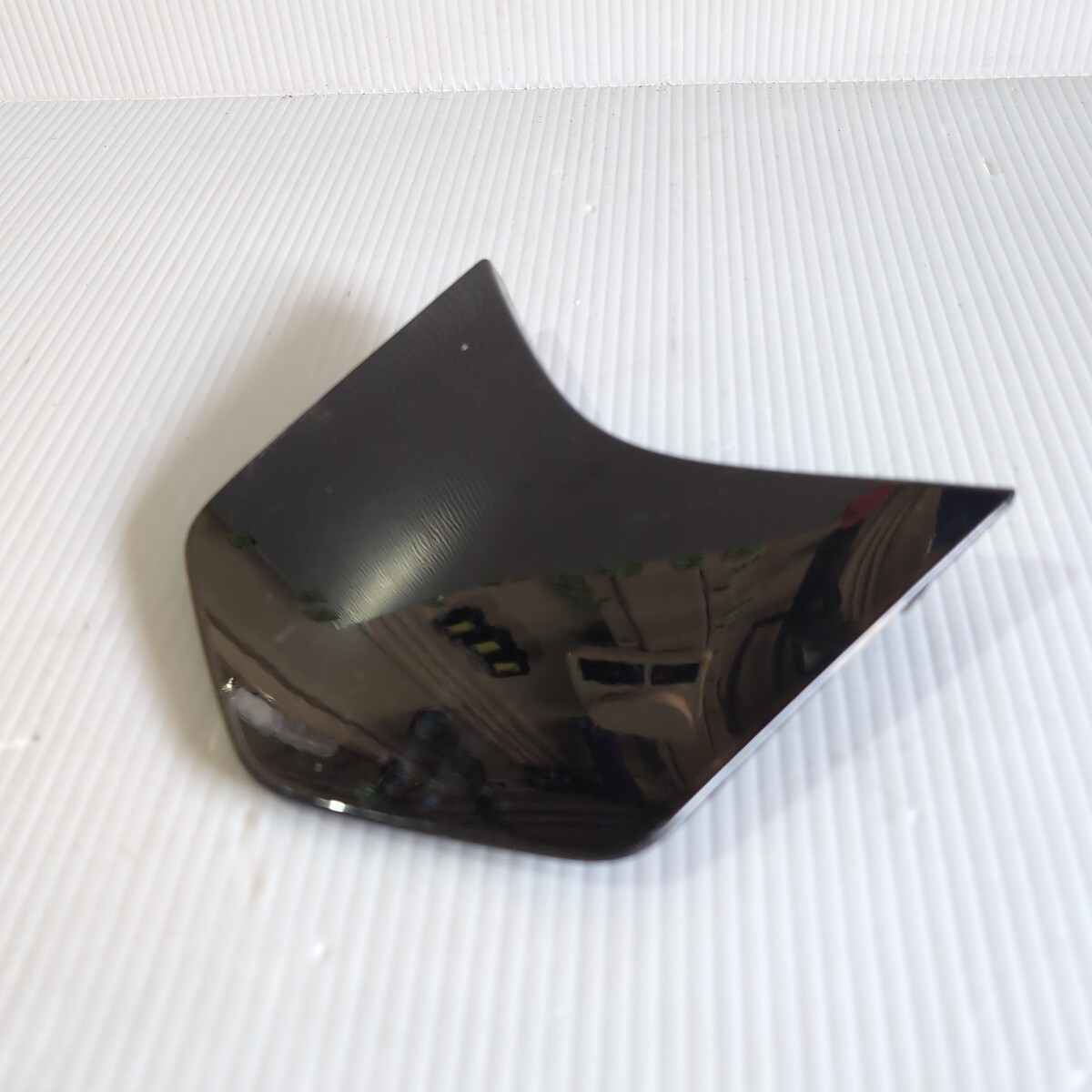 a69 ホンダ純正 84152-K97-T000 グラブレールカバー テールカバー 黒色 中古品 送料込み PCX125拍卖