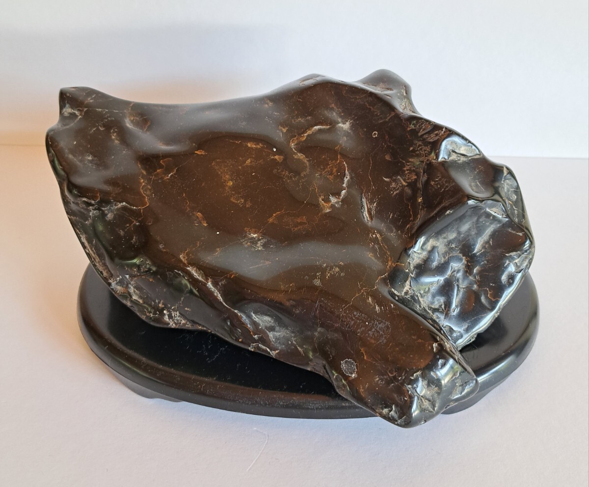 黒い石 黒曜石 置物 台付き 鑑賞石 天然石 自然石 オブジェ 縁起物 インテリア 原石拍卖