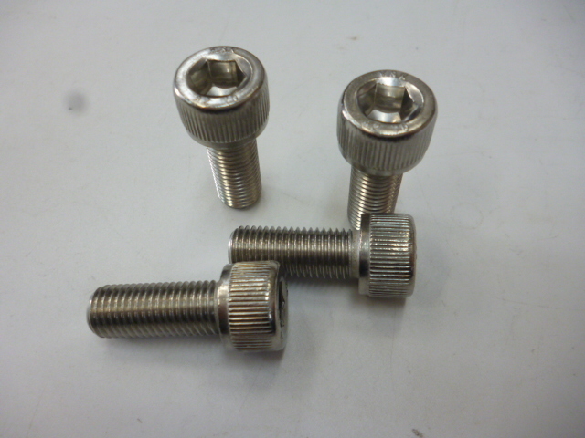 4本 ステンレスキャップボルト M10mm ピッチ1.25 ねじ部長さ25mm 全長35mm クリックポスト可拍卖
