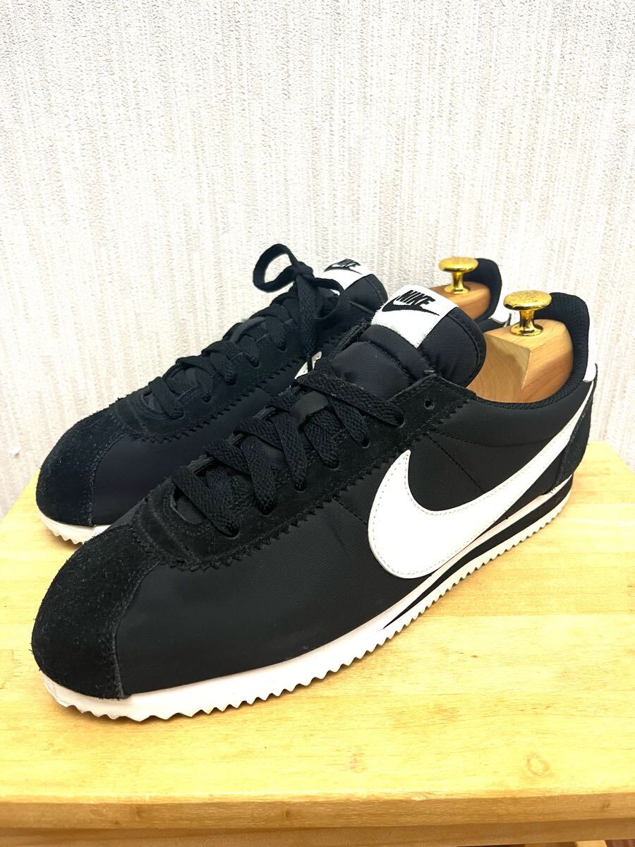 美品☆NIKEナイキ☆CLASSIC CORTEZ NYLONコルテッツBLACK/WHITE 28.0cm拍卖