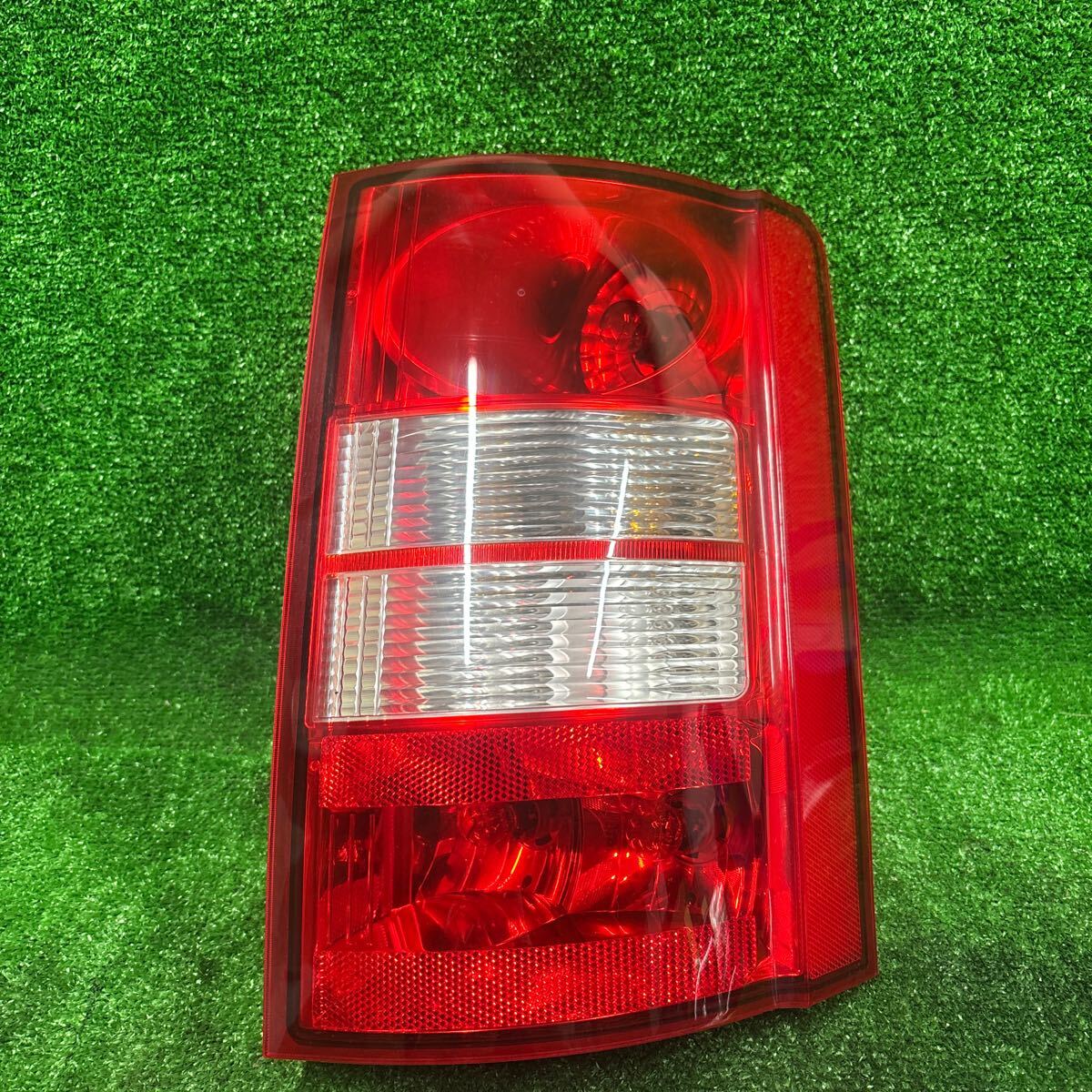 RT38クライスラー ボイジャー 右 テールランプ 32-2拍卖