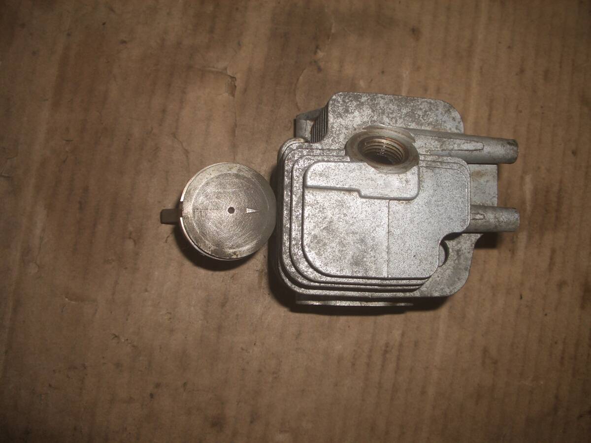 新ダイワ SSR2201 その2 ピストン、シリンダーヘッド拍卖