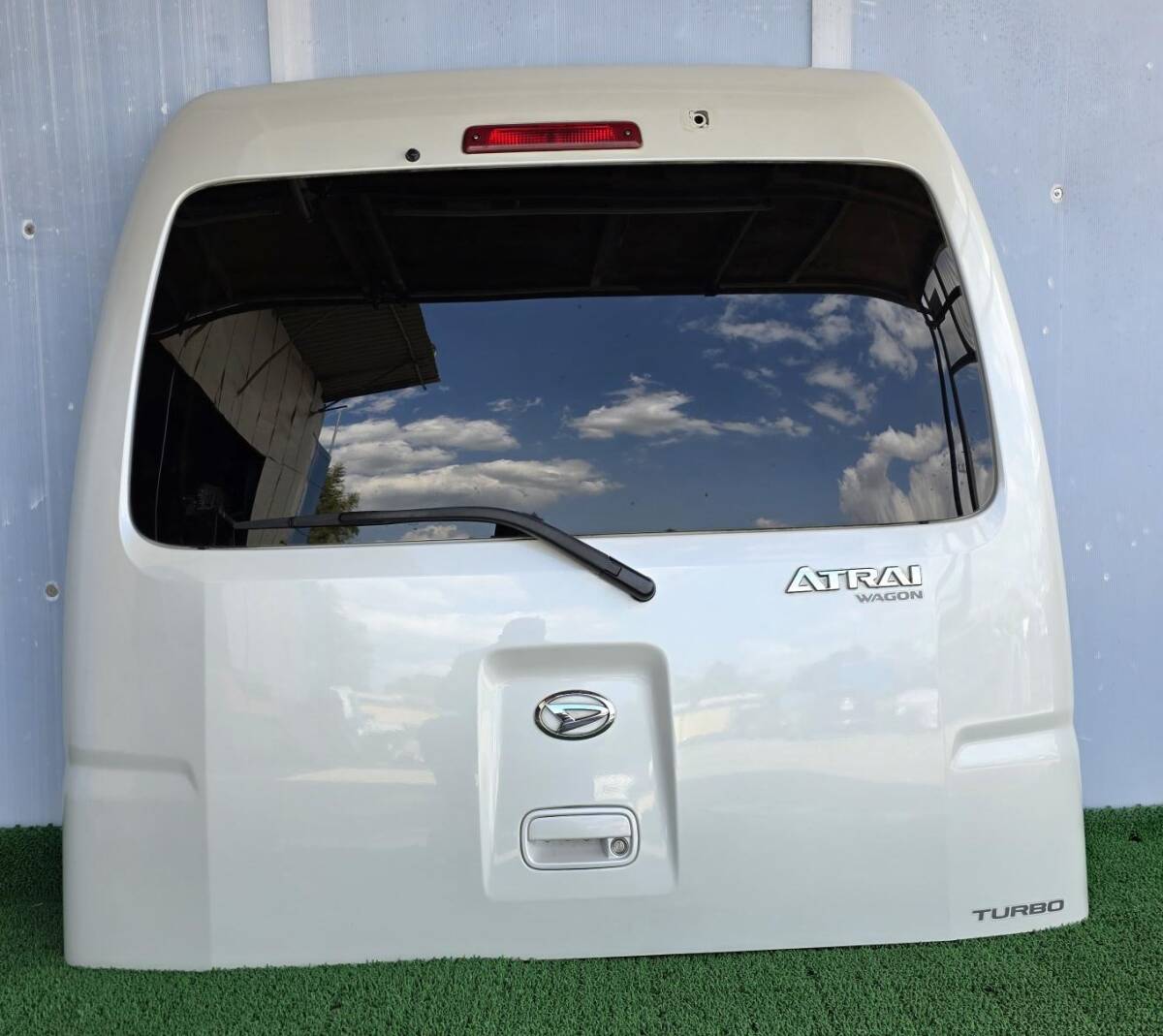 ダイハツ アトレーワゴン S331G バックドア 拍卖