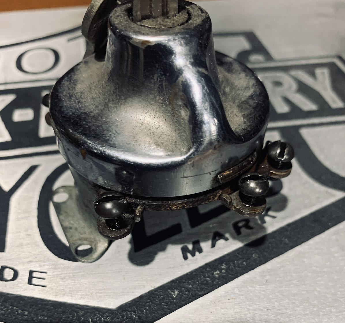 純正 イグニッションスイッチ マイナス スクリュー ナックル パン ショベル サイドバルブ ボバー ビンテージ 10本入 ネジ拍卖