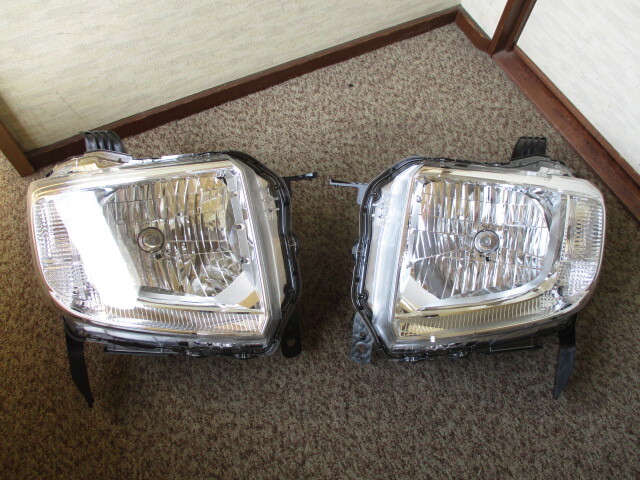 新車はずし*ホンダ*N-VAN*ヘッドライト*R6年製*右・左*セット*拍卖