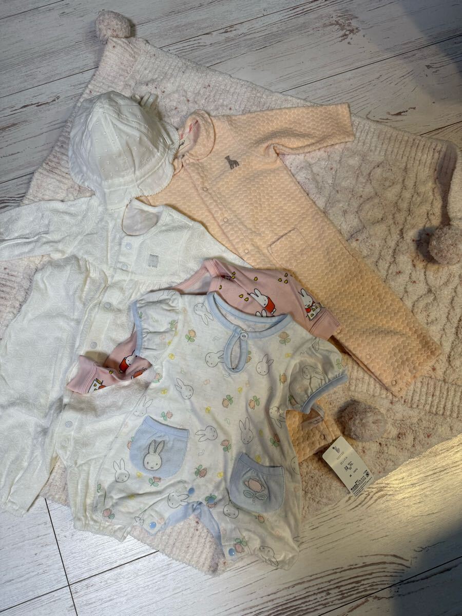 ジェラートピケお包み、ミキハウス帽子、ミッフィロンパースなど含むタグ付き他ほぼ水通しの赤ちゃん服6点セット今頃生まれる赤ちゃんに丁拍卖