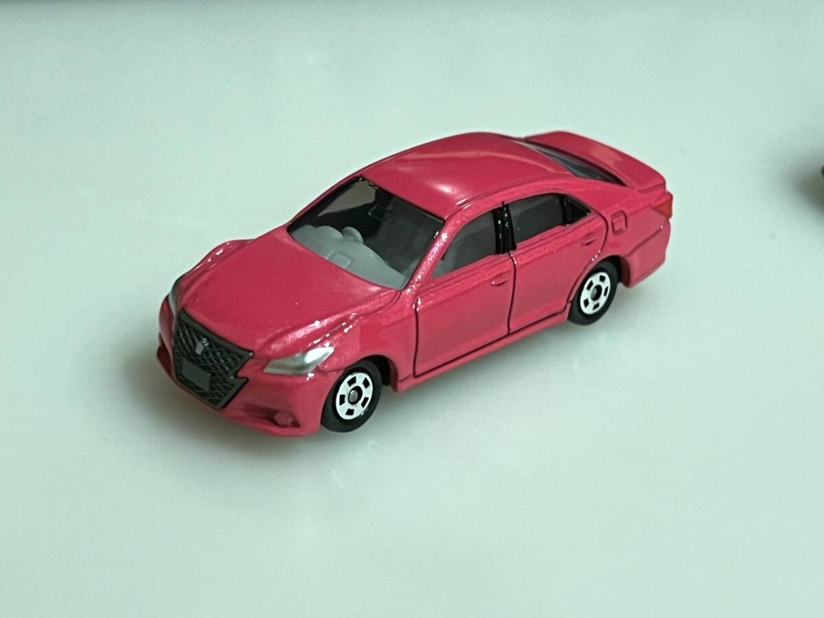 トミカ No.92 トヨタ クラウン TOYOTA CROWN アスリート ピンク拍卖