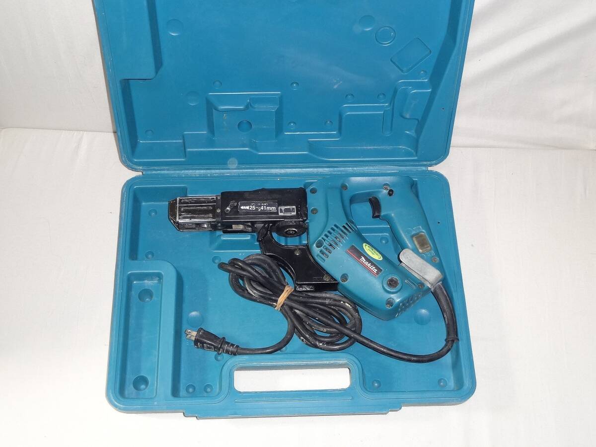 マキタ☆makita●オートバックススクリュードライバー【model 6836】ケース付◆モーター回転-ネジ締め緩め確認/本来動作は未確認▼現状品拍卖