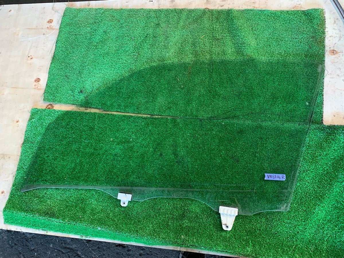 全国送料無料 NV350キャラバン LDF-VW6E26 右Fドアガラス グリーン M2H3拍卖