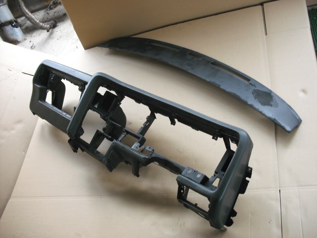 『B258』MS106,4M-EU,クラウン,ロイヤルサルーン,ダッシュボード,上パネル k23 個人宅発送不可です。拍卖