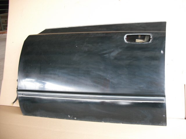 『B258』MS106,4M-EU,クラウン,ロイヤルサルーン,202,左フロントドア パネル,no120 個人宅発送不可です。拍卖