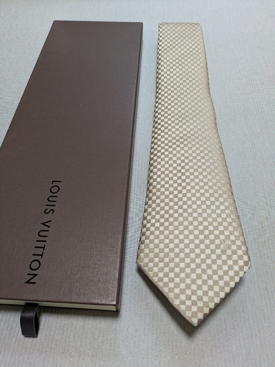 ★極美品 !ルイヴィトン プチダミエ ネクタイ シャンパンゴールド 箱付拍卖