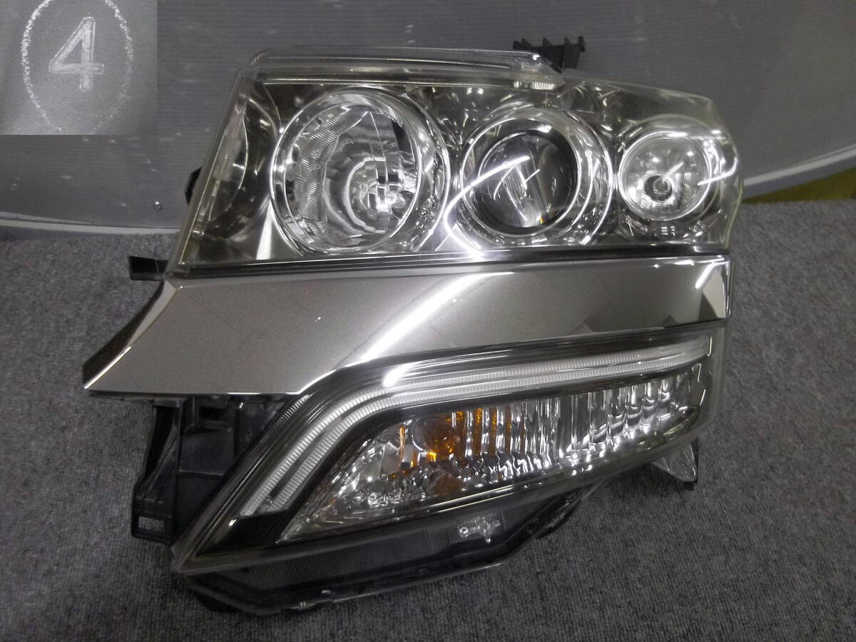 ●●2504-NN22 JF1 JF2 N-BOXカスタム 純正 HID 左 ヘッドライト ポジション色ブルー バラスト バーナー付属 打刻4 KOITO 100-62038 点灯OK拍卖