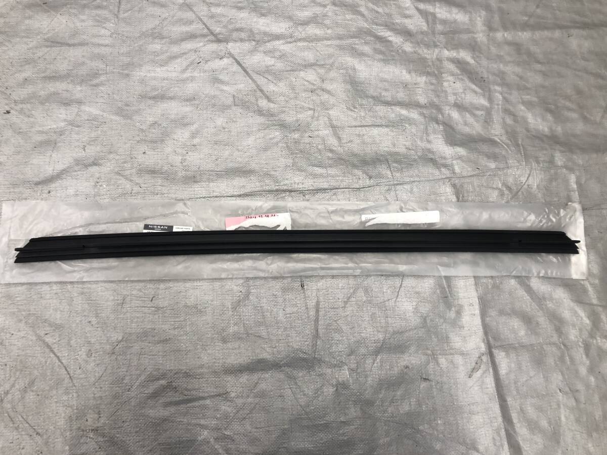 □□2501-OZ61 スタート即決!新品 未使用!B43W B44W B45W B46W B47W デイズ 純正 右 フロント インナー モールディング 80834-7MA1A拍卖