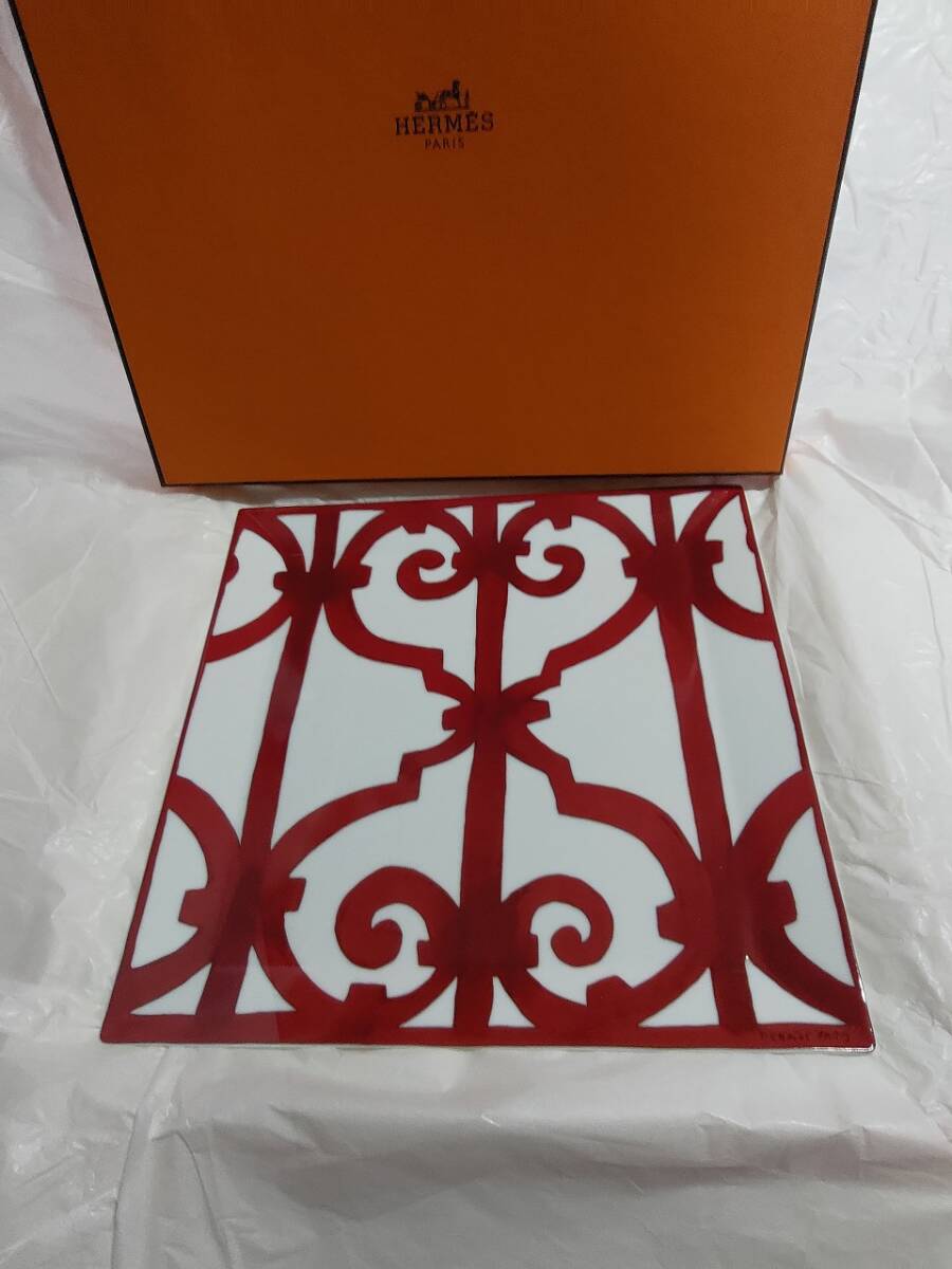 エルメス ガダルキヴィール スクエアプレート 23cm拍卖