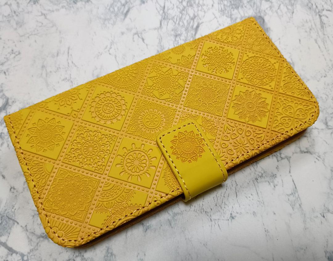 浮き彫り調 Galaxy S23 SC-51D 手帳型ケース アラベスク 黄色拍卖