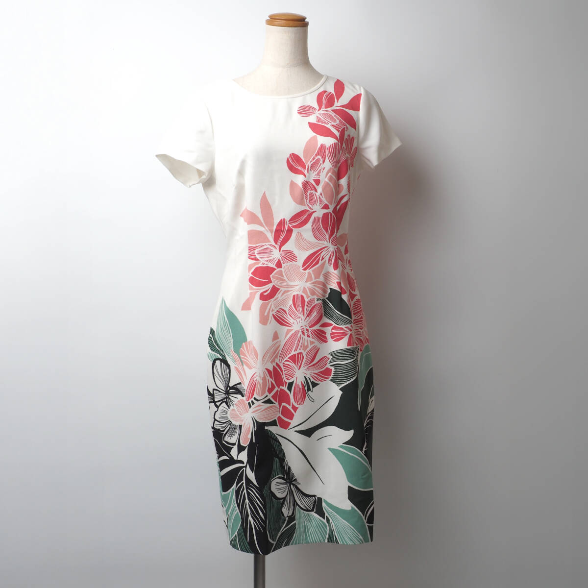 新品未使用★ADRIANNA PAPELL★アドリアナアパペル★花柄プリントワンピース拍卖