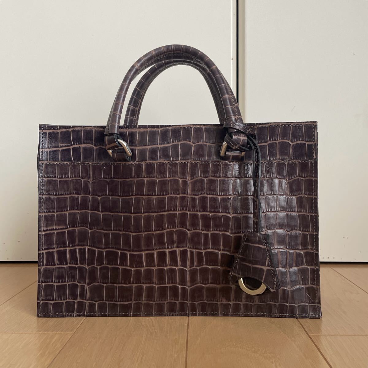 最終価格 アニアリaniaryティントエンボスレザーミニブリーフ 中古 ブラウン拍卖