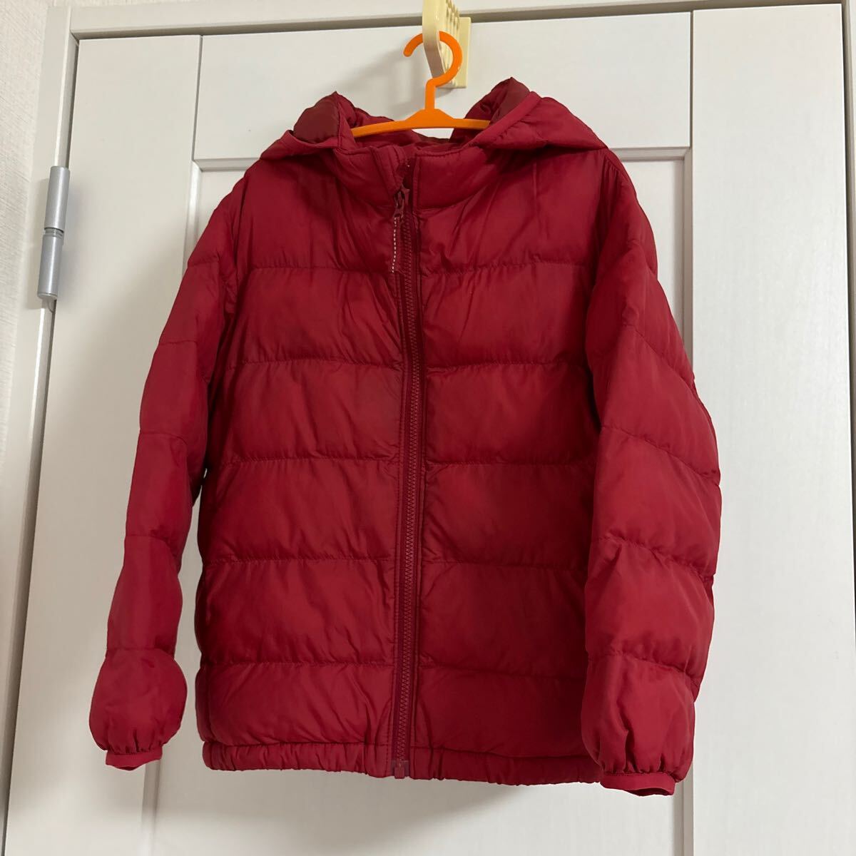 キッズ 110サイズ ユニクロ UNIQLO ダウンジャケット light 赤 えんじ色拍卖