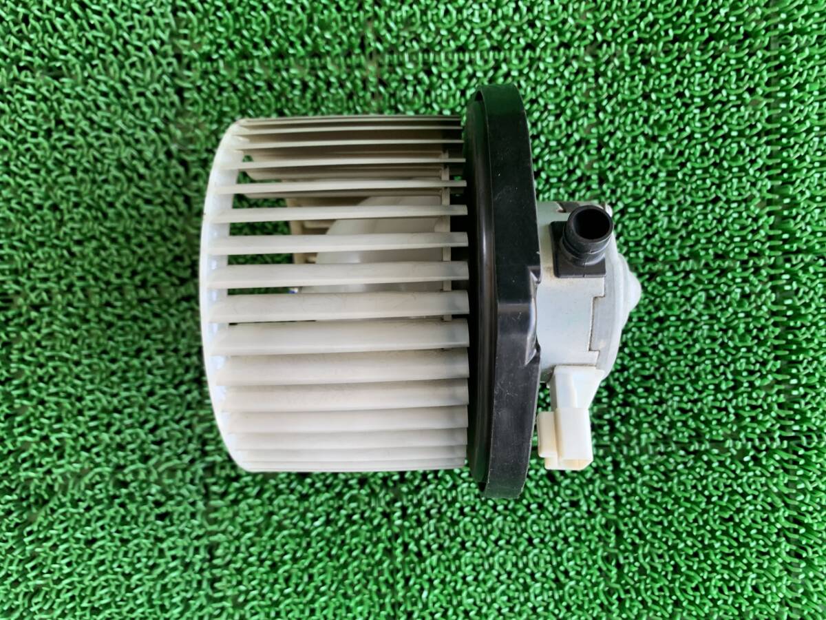 ●即決値段●動作OK● Z2-1 三菱 デリカD5 CV5W ファンブロアモーター ヒーター エアコン ファン ヒーターブロアモーター拍卖