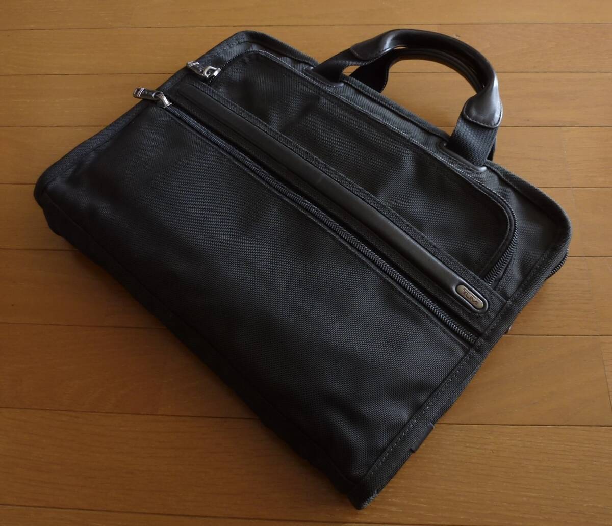 良品 TUMI トゥミ ブリーフケース 黒 ブラック 即決あり!拍卖