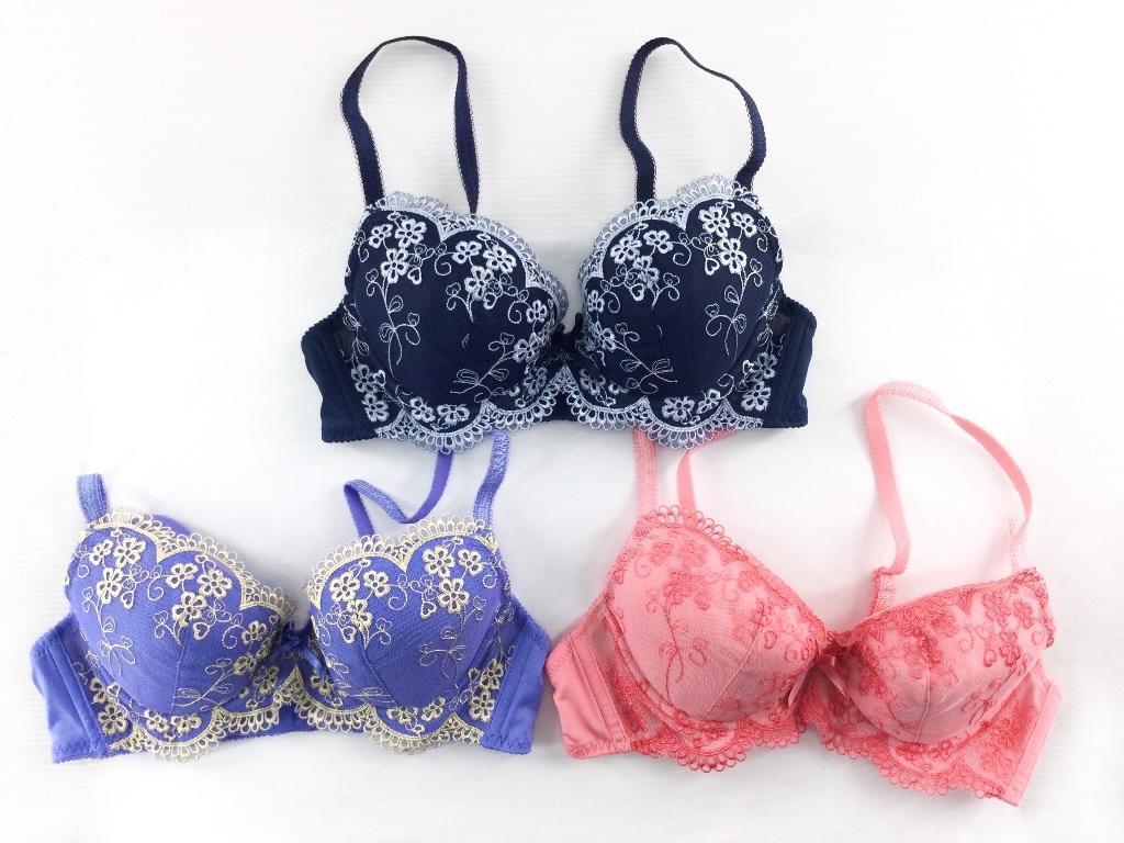 ブラジャー Triumph トリンプ フラワー レース 3枚組 大きいサイズ D70 エレガント系拍卖