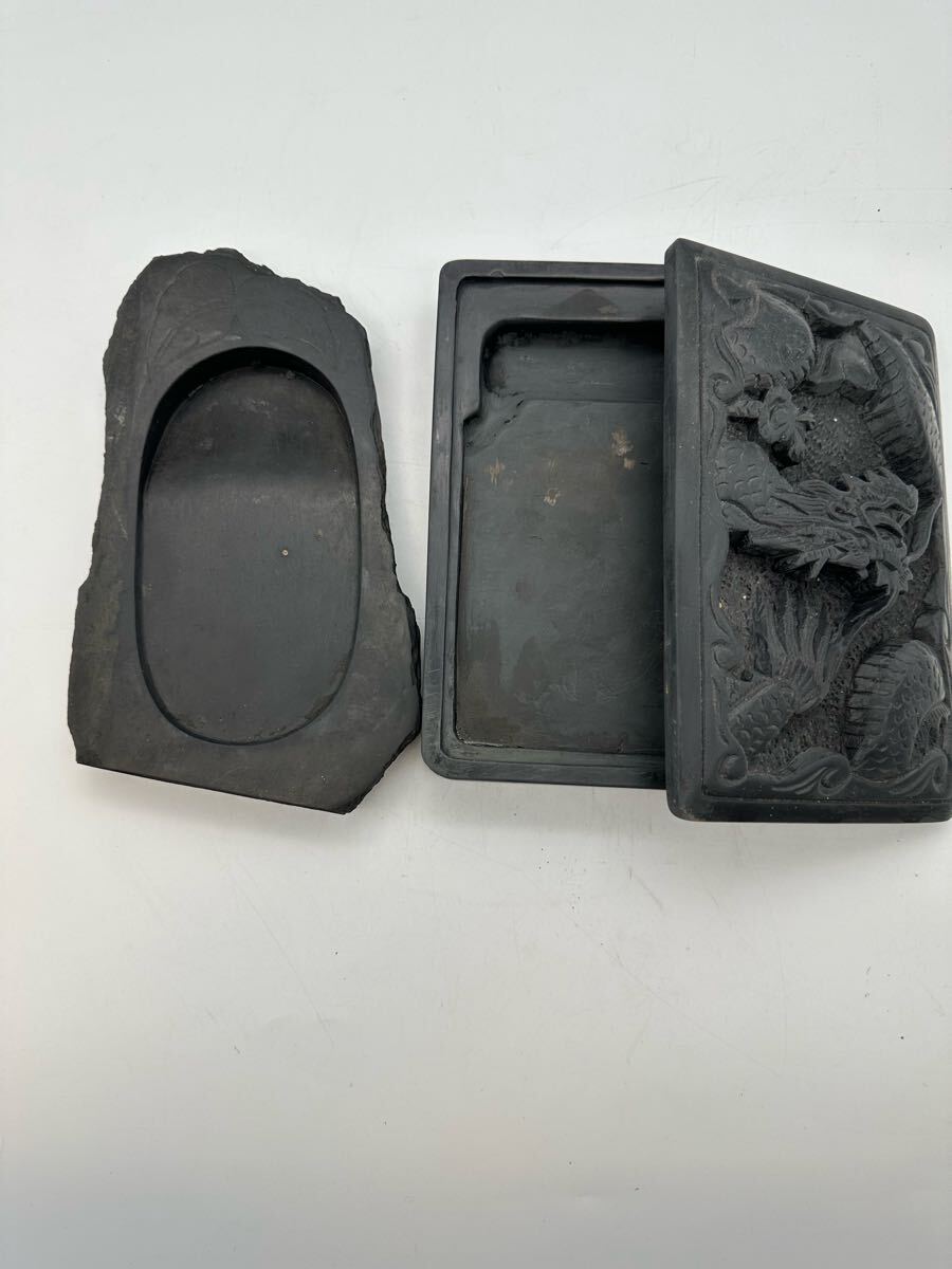 Y04053 硯 すずり 2点 蓋付 龍 彫刻 葉模様 材質不明 書道具 拍卖