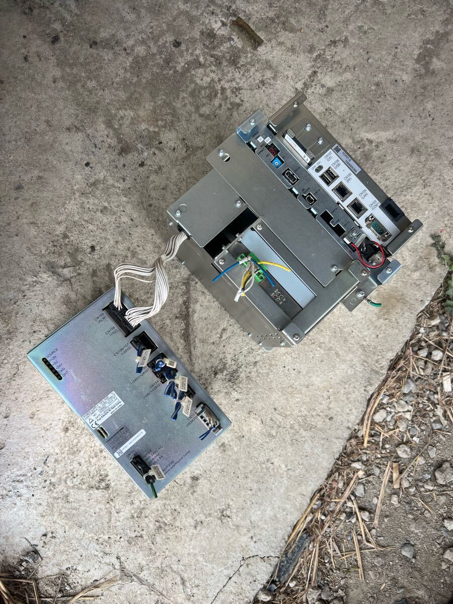 YASKAWA安川電機 産業ロボット用CPUユニット YCP01-E 電源ユニット付き JZNC-YPS02-E拍卖