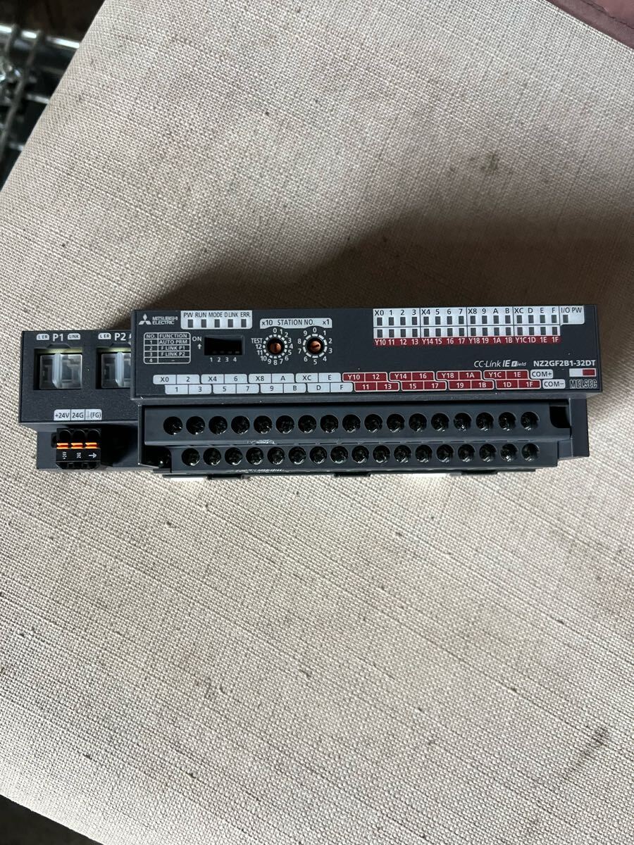 未使用に近い 三菱電機MITSUBISHI I/OユニットNZ2GF2B1-32DT プログラマブルコントローラ拍卖