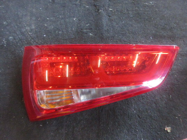 ★③R7G9324 アウディA1 純正左テール DBA-8XCAX 点灯確認済 修理やストック等に拍卖