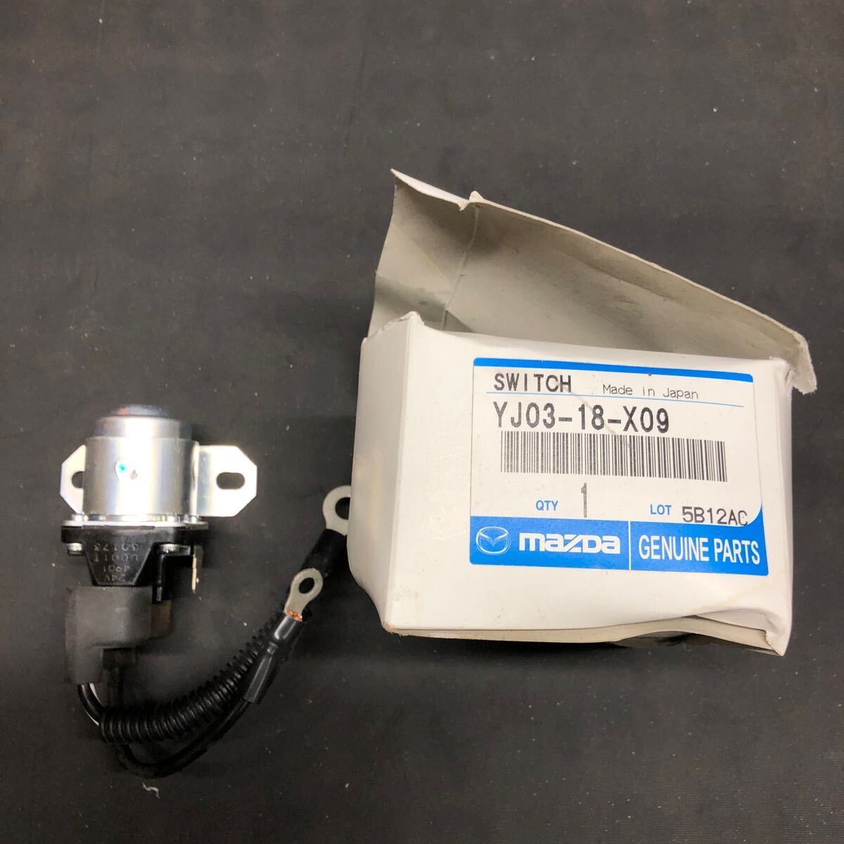 H2491 タイタン用 スイッチ YJ03-18-X09 WG61D マツダ純正部品拍卖