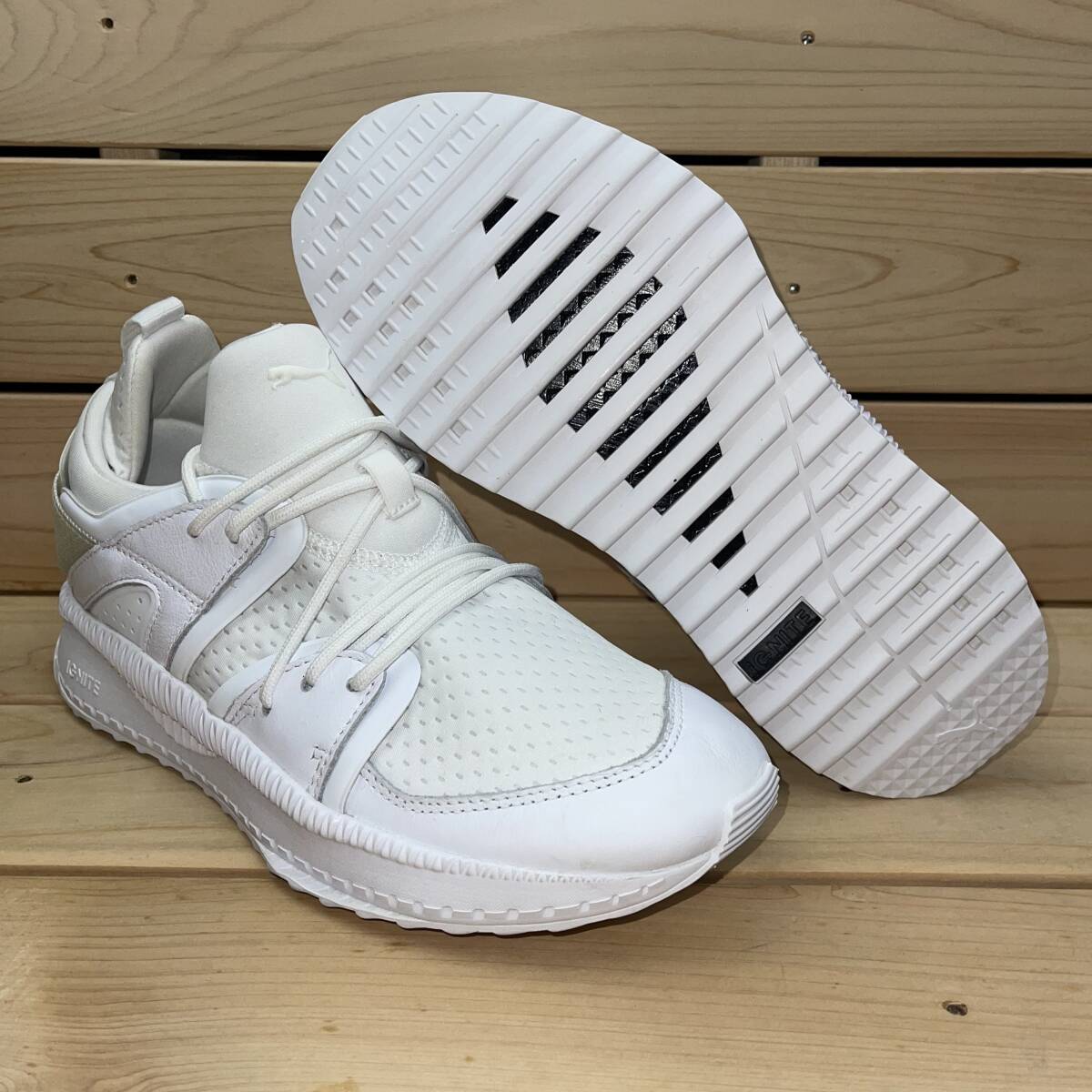 プーマ 24.5cm ツギ ブレイズ メタ 税込定価14300円 ホワイト PUMA TSUGI BLAZE META イグナイト 天然皮革 白拍卖