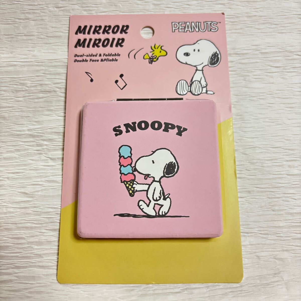 匿名配送 送料無料 未使用 海外限定 スヌーピー SNOOPY 折りたたみ コンパクトミラー 2面鏡 拡大鏡 2倍 メイクアップミラー ピンク 手鏡拍卖
