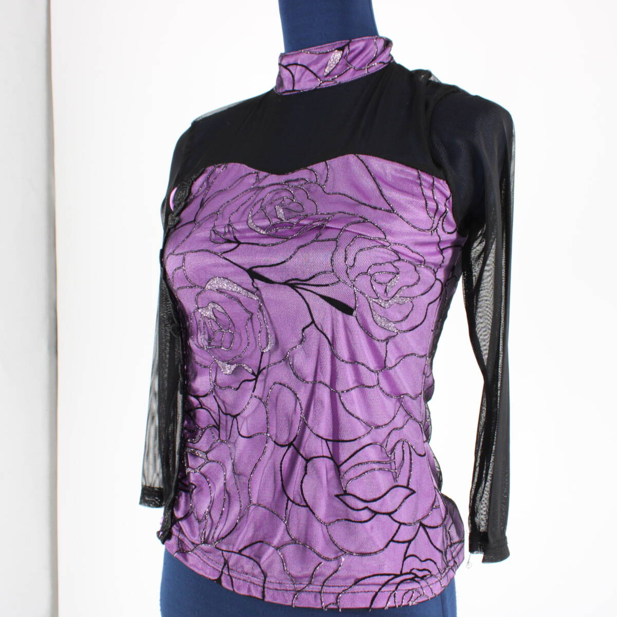 『送料無料』【社交ダンス衣装】トップス レッスンウェア 練習着 紫 黒 ブラック パープル 透け感 レース 花柄 キラキラ 長袖 上品拍卖