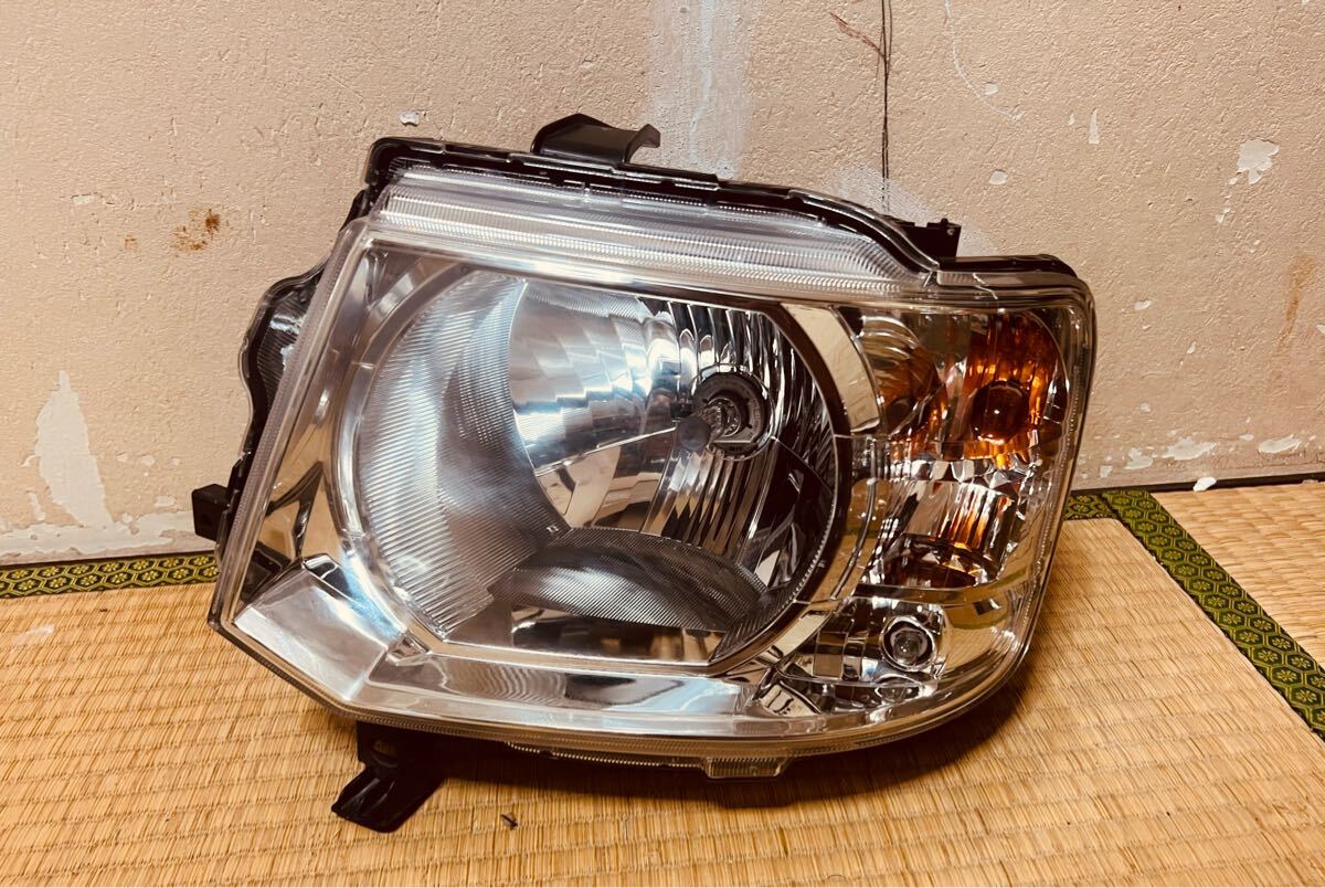 eKワゴン DBA-H82W 左ヘッドライト M P39 スタンレー P6519 ヘッドライト拍卖