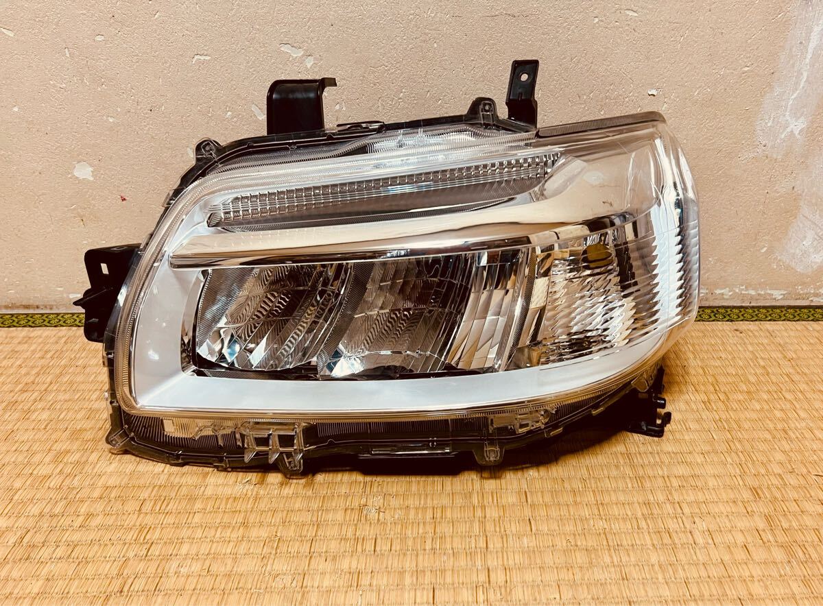 タウンエース S403 S413 LED ヘッドライト左側 左コイト100-8J009 T225拍卖