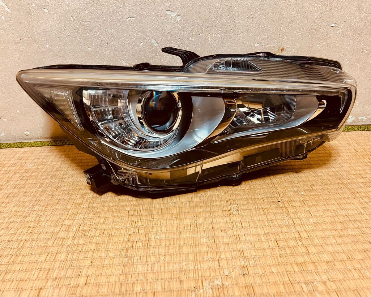 スカイライン DAA-HV37 右 ヘッド ランプ ライト KH3 100-23616 26010-4GA0A T221 拍卖