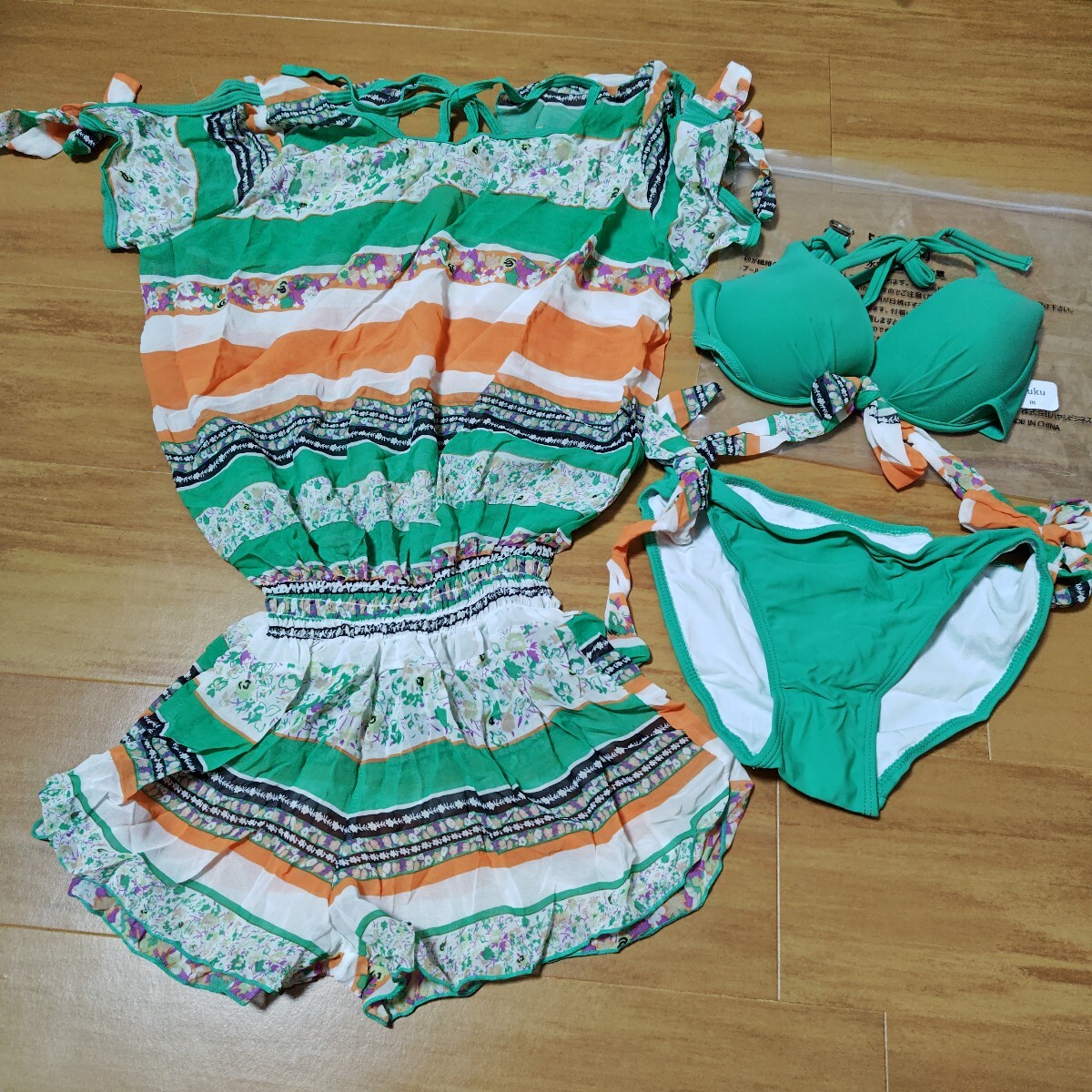 水着  ビキニ 緑 グリーン 花柄 3点セット ショートパンツスタイル 新品未使用 リボン レディース 可愛い フェミニン 拍卖