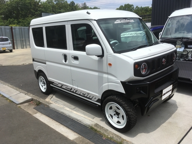 スズキエブリイDA17用専用 スチールサイドステップ ボルトオン取り付け S2レーシング拍卖