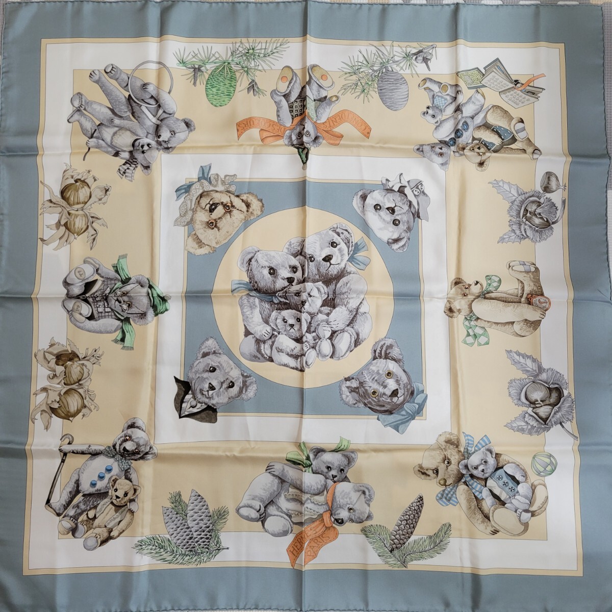 エルメス HERMES スカーフ カレ90 テディベア 心の友拍卖