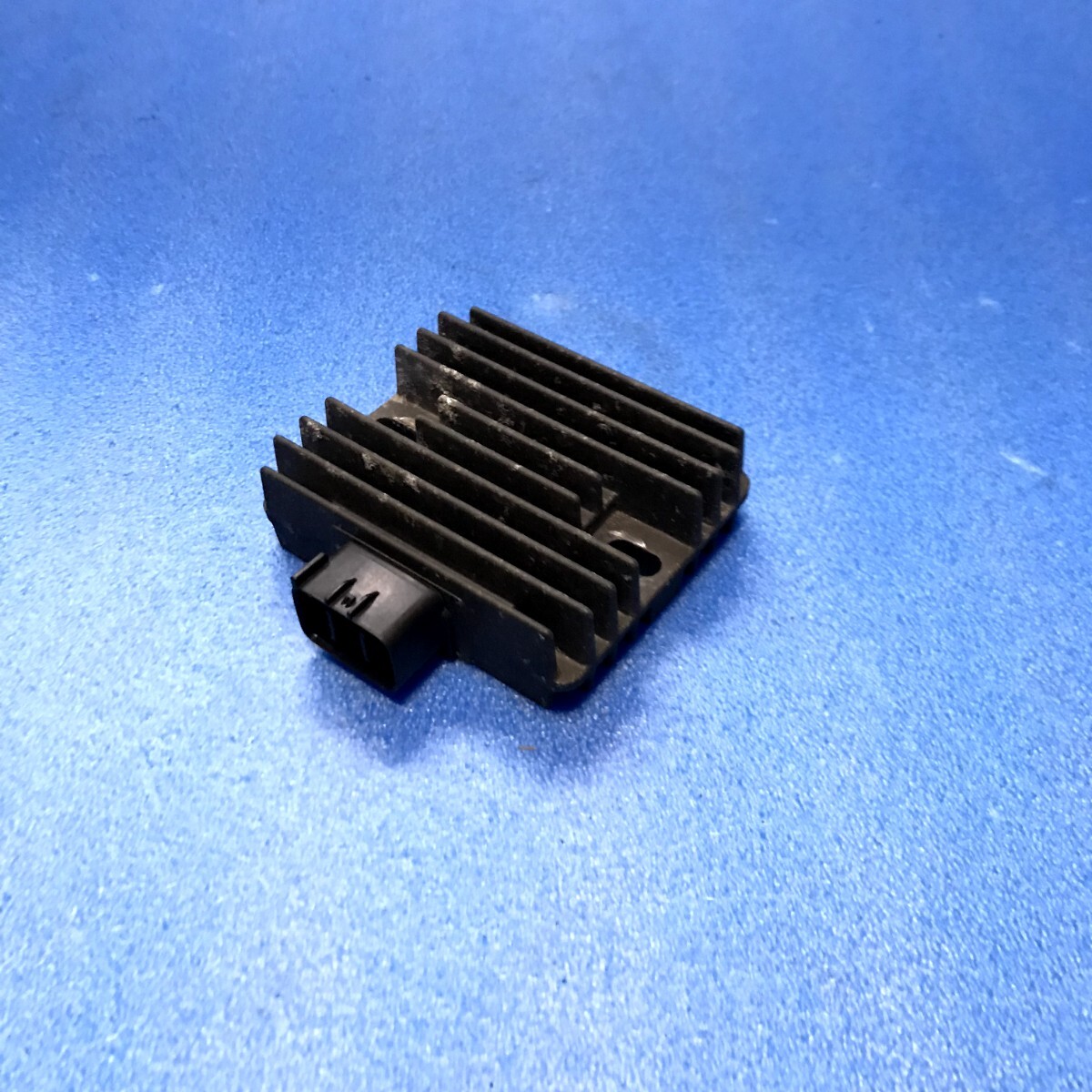 ニンジャ250R レギュレター レギュレーター EX250K カワサキ Ninja250R 電装系 実働外し レギュレータ拍卖