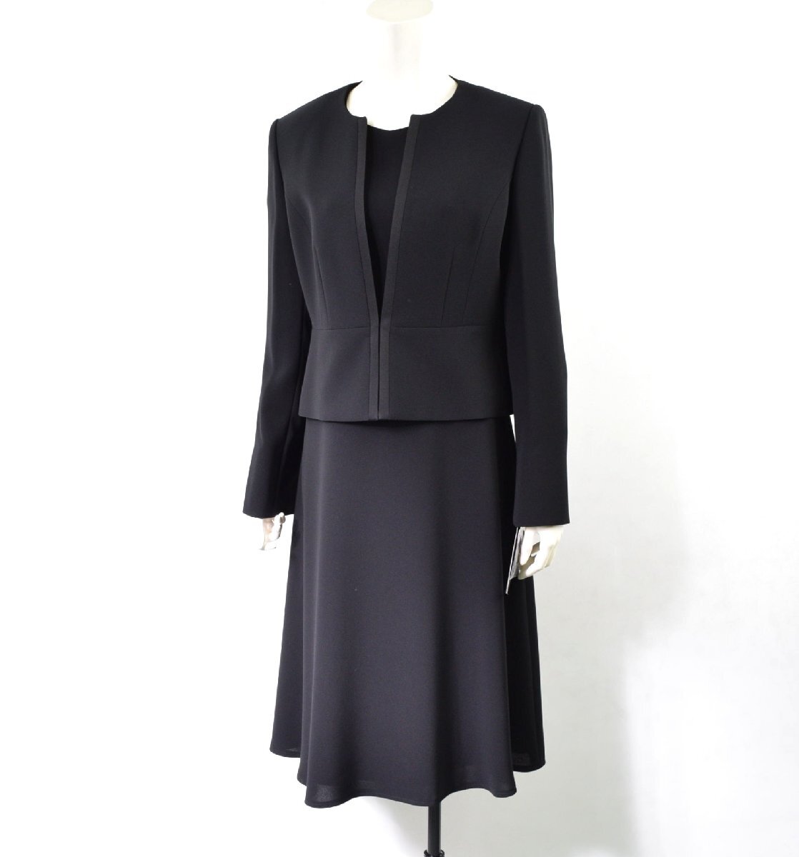 4000-BF00012★cherche シェルシェ AKI★未使用 美品 冠婚葬祭 喪服 ブラックフォーマル 42 /13号ノーカラージャケット 七分袖ワンピース拍卖