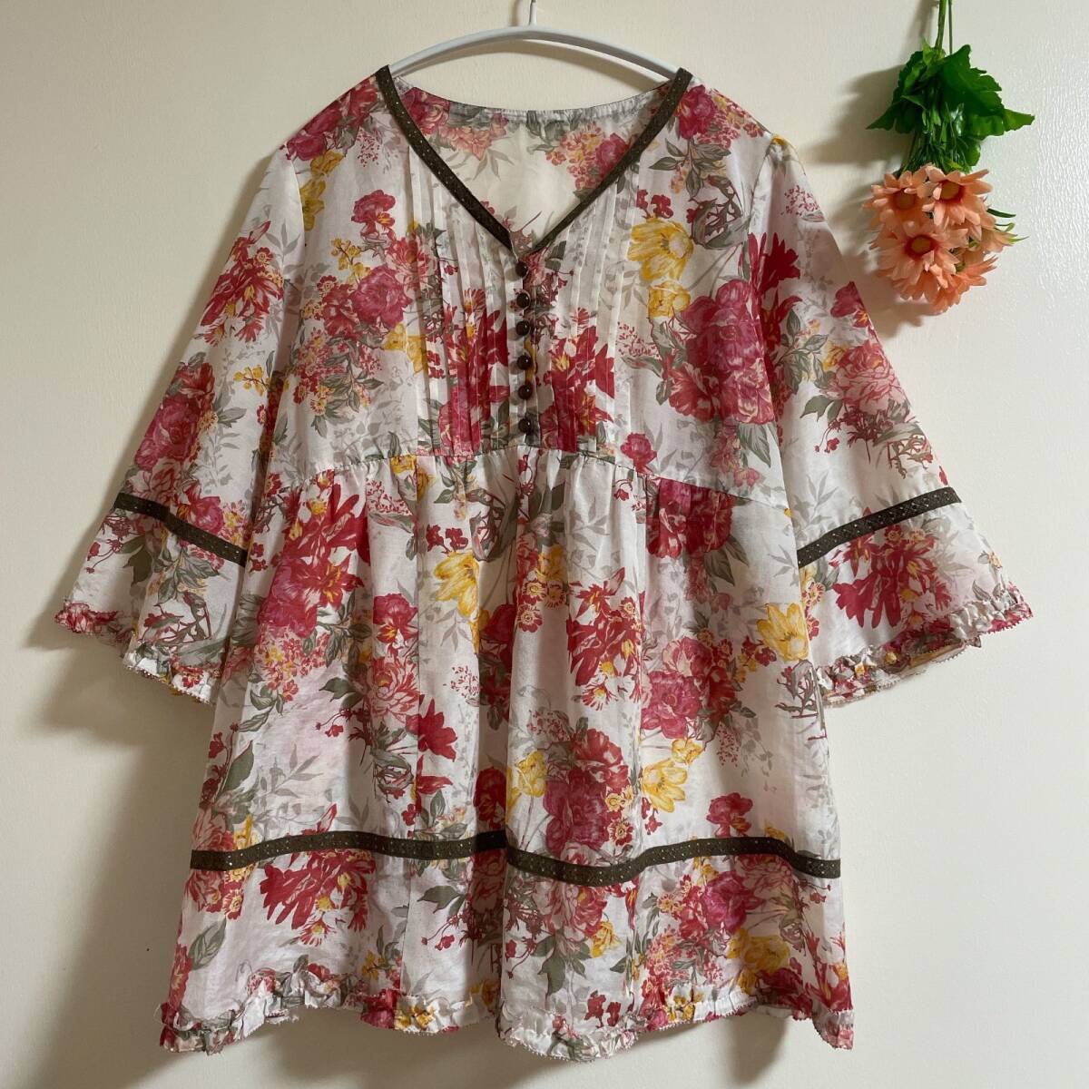 【PLIDOUL】 5分袖カットソー (S) チュニック 花柄 赤 白 美品 ふんわり 体系カバー拍卖