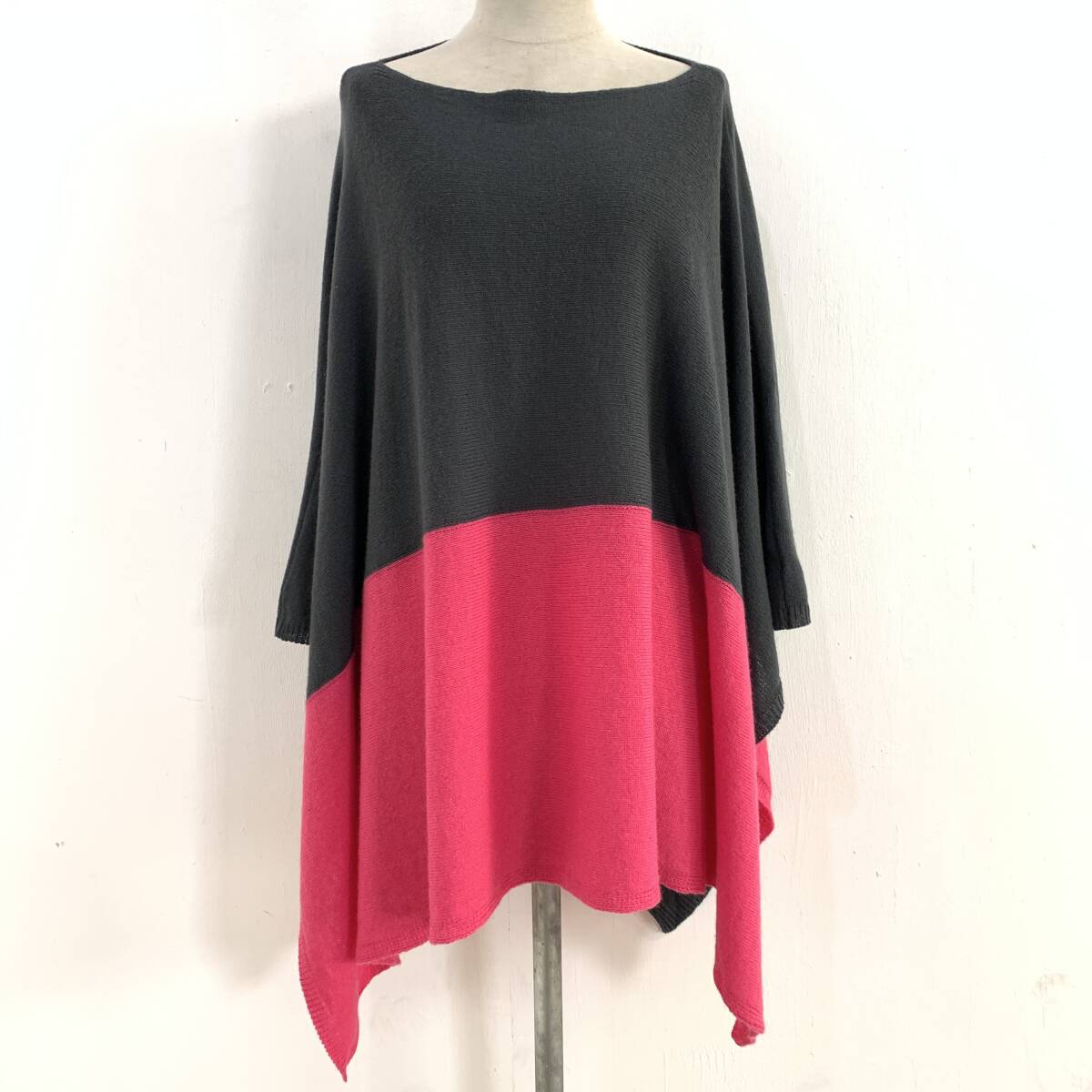 ☆mino ミノ yoko サイフク 新潟ニットブランド 日本製 かぶるポンチョ バイカラー ツートンカラー 膝掛け ケープ【送料一律/同梱可能】1拍卖